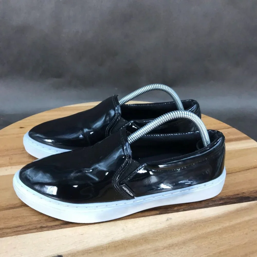 Airwalk Black Faux Leather Glossy Low Top Slip On Skate Shoes Youth Size 5